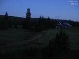 03 : 32