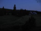 04 : 00