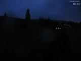 22 : 08
