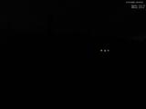 23 : 00