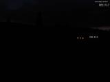 23 : 04