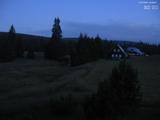 03 : 48