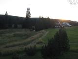 19 : 56