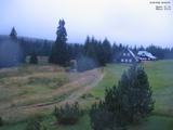 06 : 00