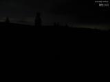 23 : 04