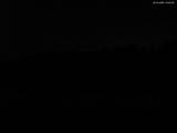 23 : 00