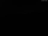 03 : 32