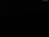 23 : 00