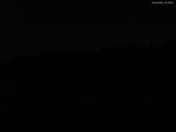 22 : 08