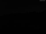 23 : 00