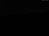 23 : 08
