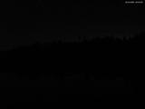 22 : 04