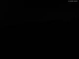 03 : 00