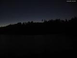 23 : 04