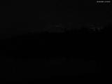 21 : 00