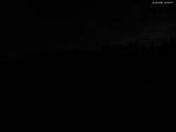 22 : 08