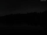 03 : 00