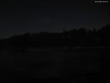 22 : 04
