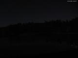 03 : 00