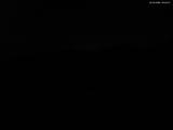 23 : 04