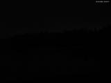 03 : 00
