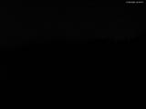 03 : 00