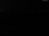 23 : 00