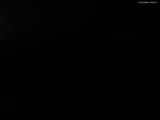 23 : 04