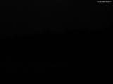 03 : 32