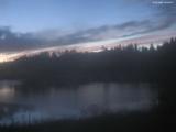 22 : 08