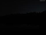 03 : 00