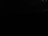 03 : 00