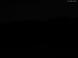 04 : 00