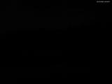 23 : 00