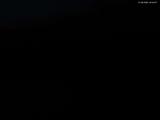 22 : 04