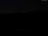 22 : 04