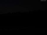 22 : 00