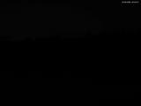 22 : 04