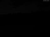 22 : 00