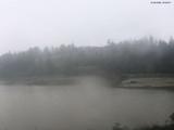 09 : 56