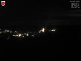 23 : 00