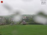 12 : 00