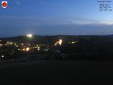 21 : 08
