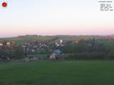 06 : 00