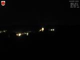 01 : 00