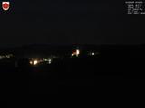 03 : 04