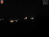 02 : 00