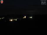 23 : 00