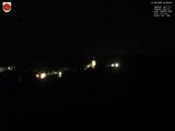 02 : 00