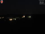 23 : 00